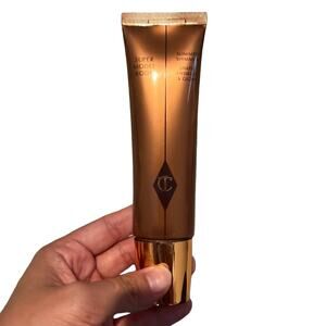 Charlotte Tillbury Super model body body highlighter